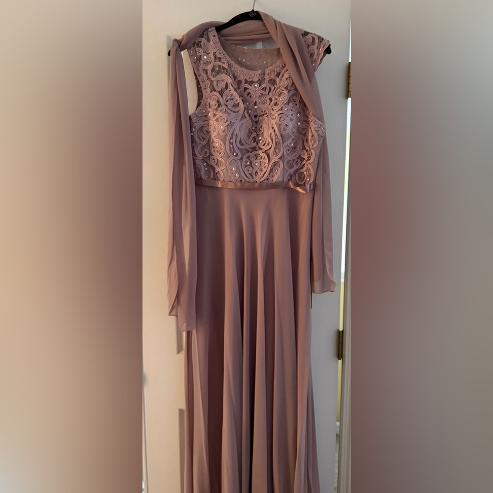 Elegant Mauve Dress with Embroidered Bodice size 8